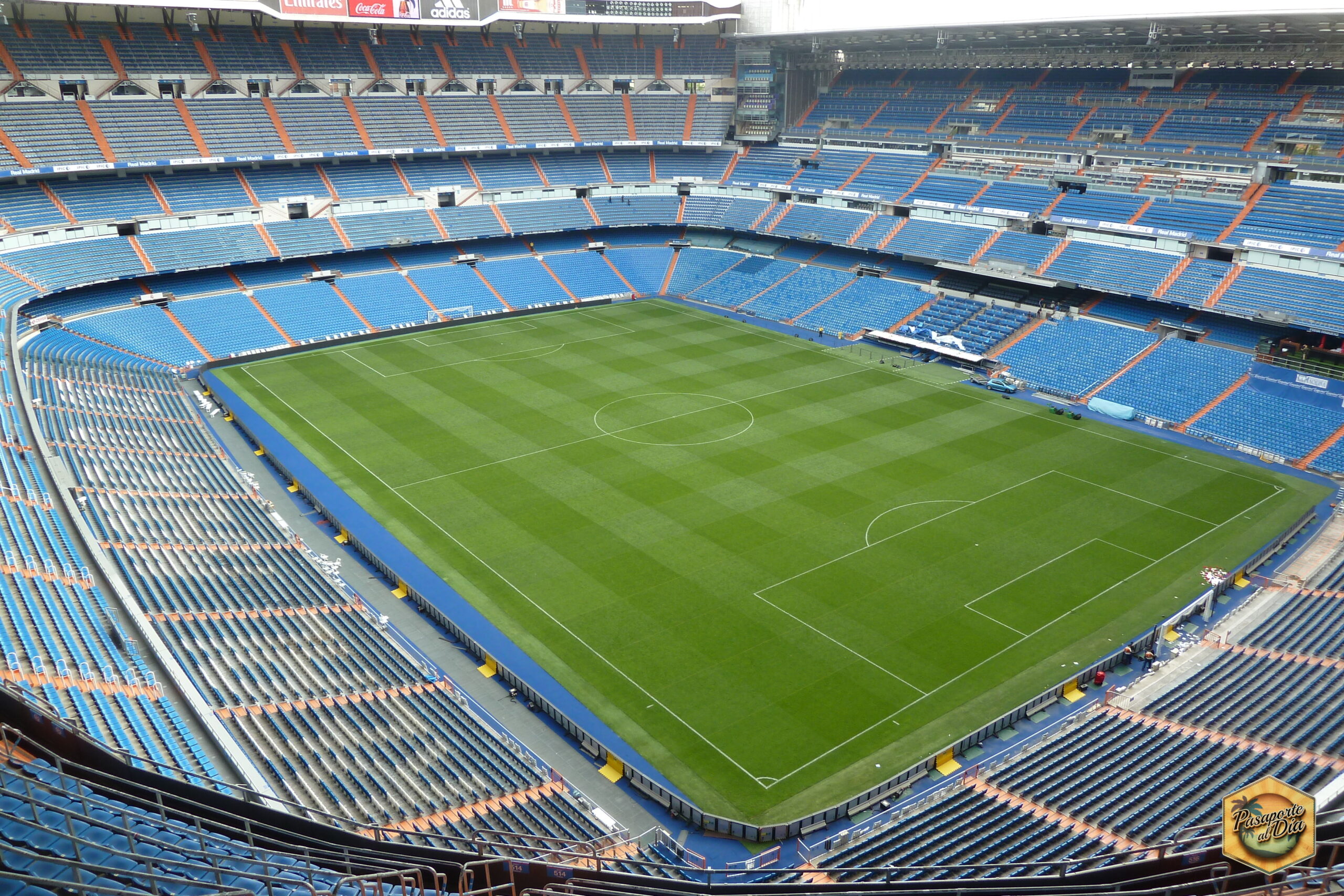 Santiago Bernabeu: Real Madrid - Pasaporte al día